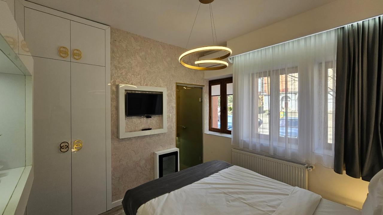 Bed and Breakfast Colt De Rai Resita Exterior foto