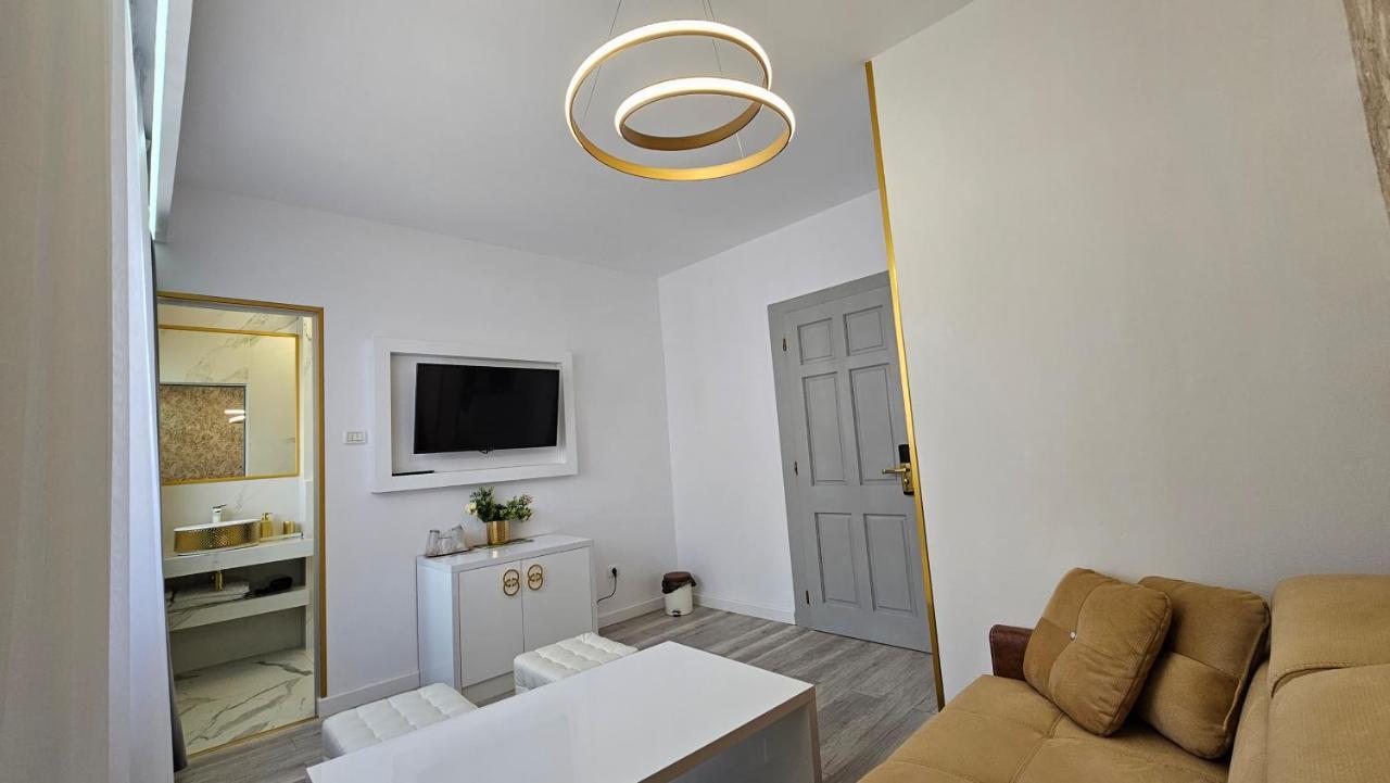 Bed and Breakfast Colt De Rai Resita Exterior foto