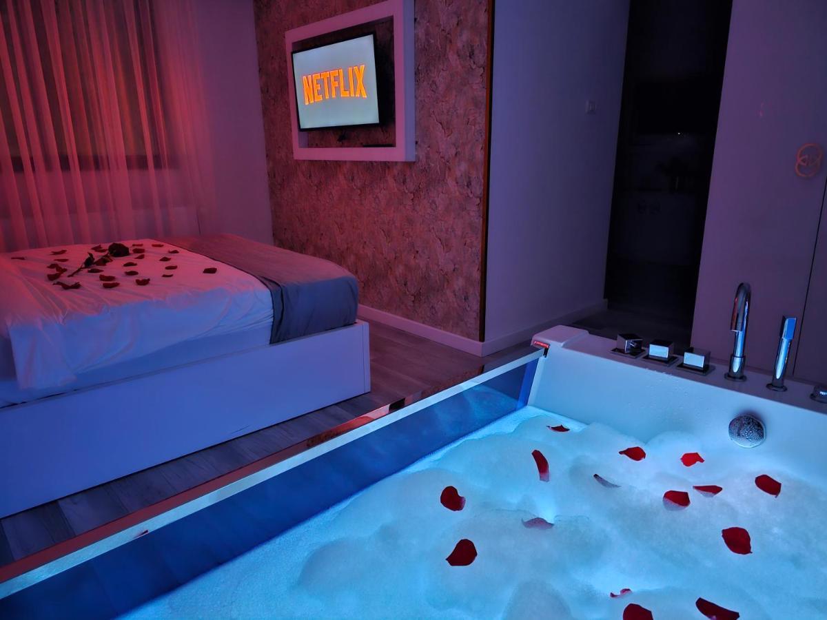 Bed and Breakfast Colt De Rai Resita Exterior foto