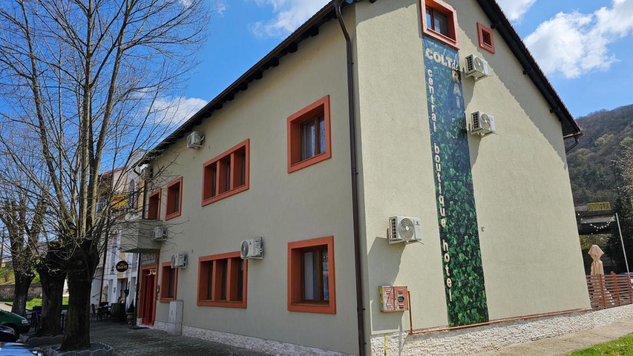 Bed and Breakfast Colt De Rai Resita Exterior foto